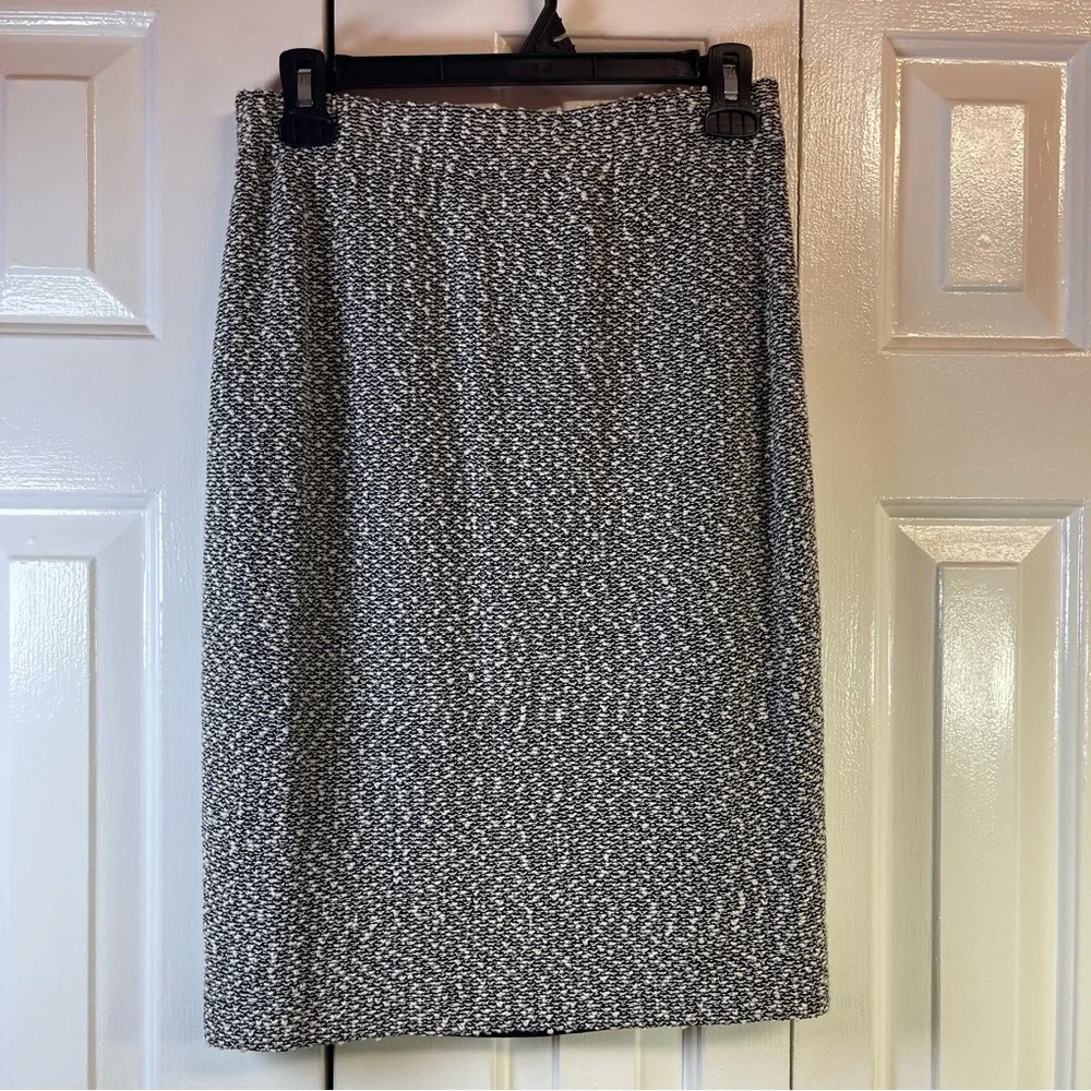 ST. JOHN Couture 2 Piece Tweed Texture Jacket + Mini Skirt Gold Button Suede C14